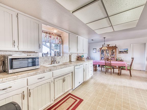 5th image of 10885 Avenue 360