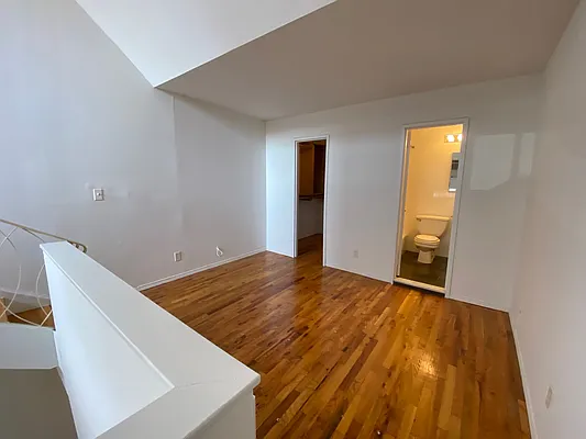 Rented by City Connections Realty | media 14