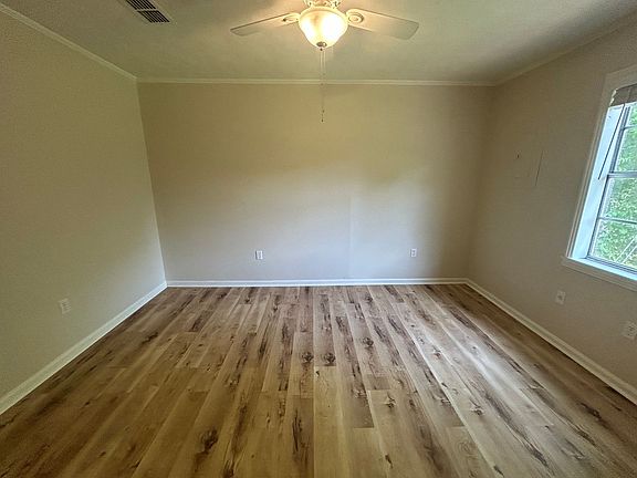 5th image of 231 E Church St #231APT3