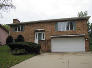 940 Chalet Dr NW, Rochester, MN 55901