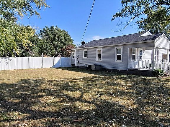 2nd image of 320 Missouri Ave
