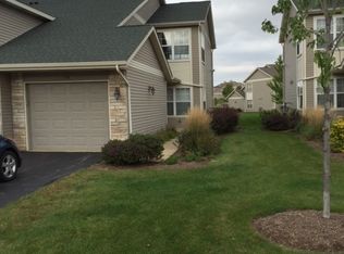 139 Penny Ln, Sycamore, IL 60178