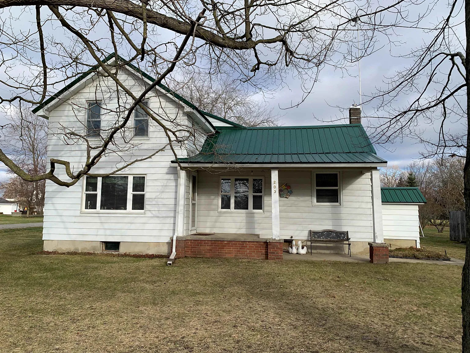 203 E 4th St, Oakley, MI 48649 | Zillow