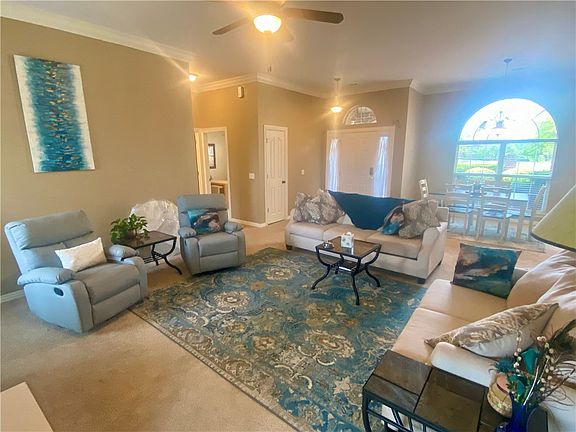 2nd image of 2807 Foxwood Dr
