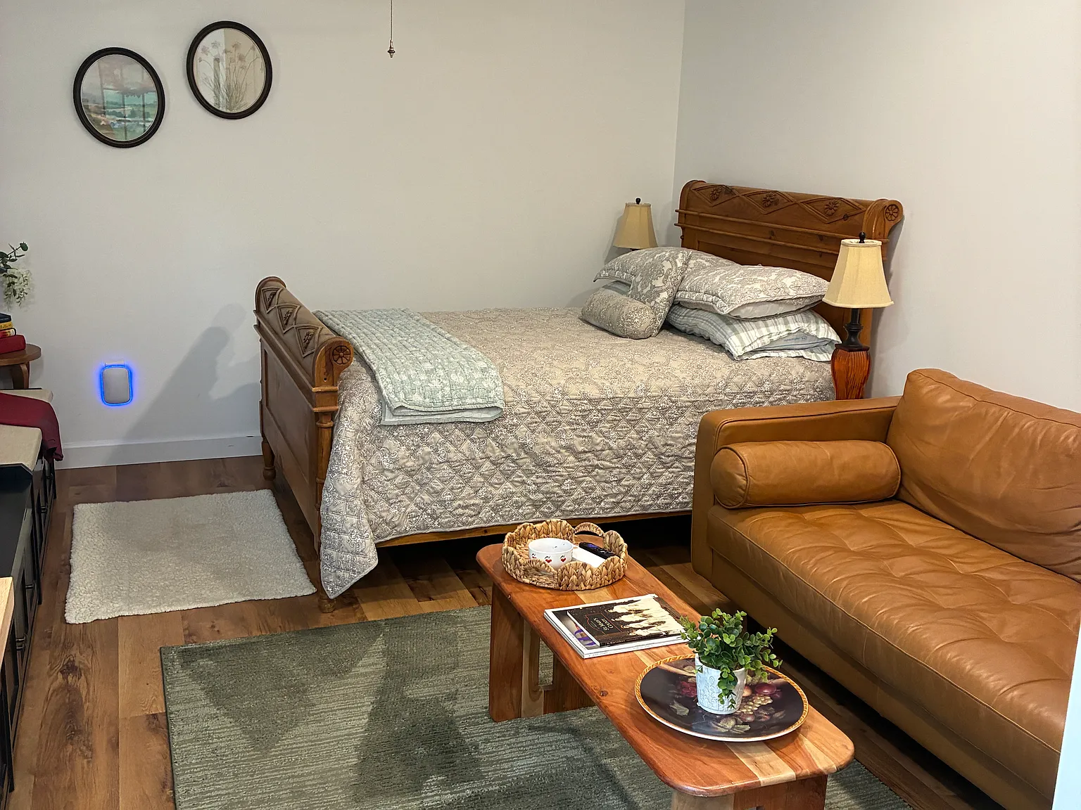 Studio, 200 sqft, $1,200 — Photo 1