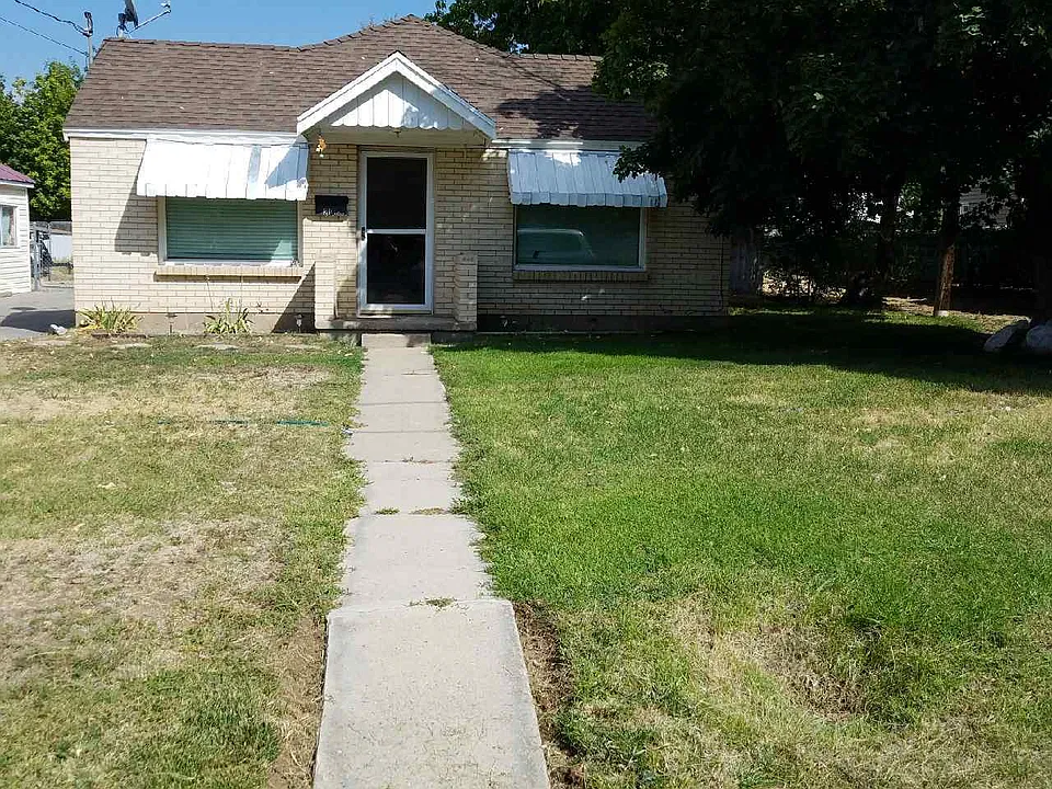 218 N 5th St