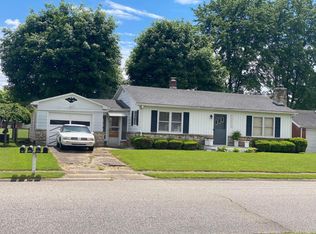 10008 Smiester Dr, Brookville, IN 47012
