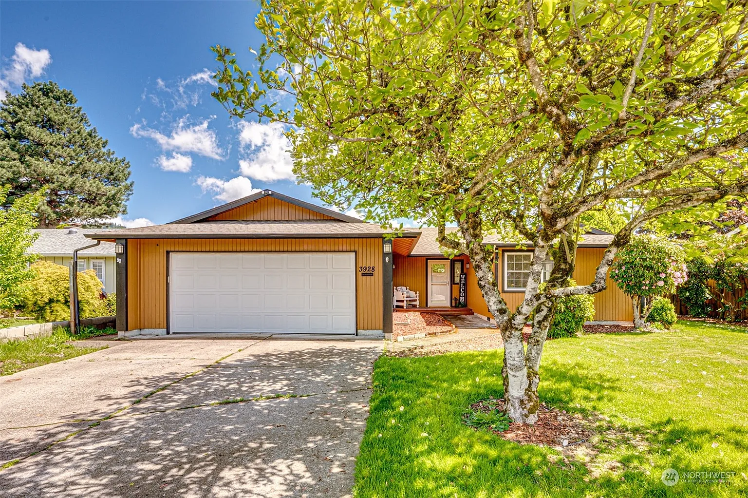 3928 Gardenia Street photo 1