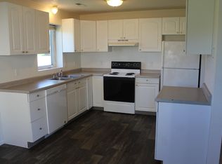 1121 Roosevelt St, Vermillion, SD 57069