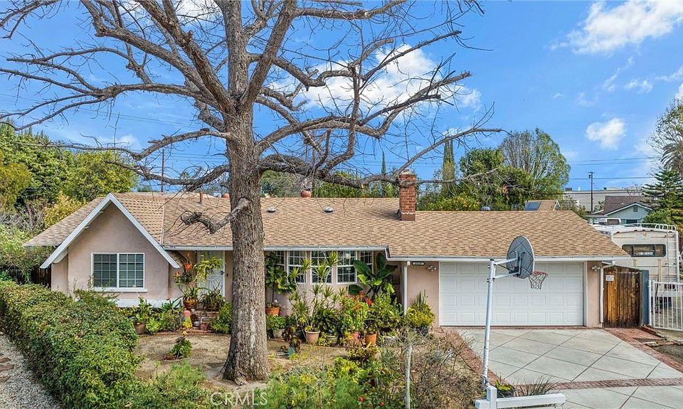 1st image of 22121 Cantara St