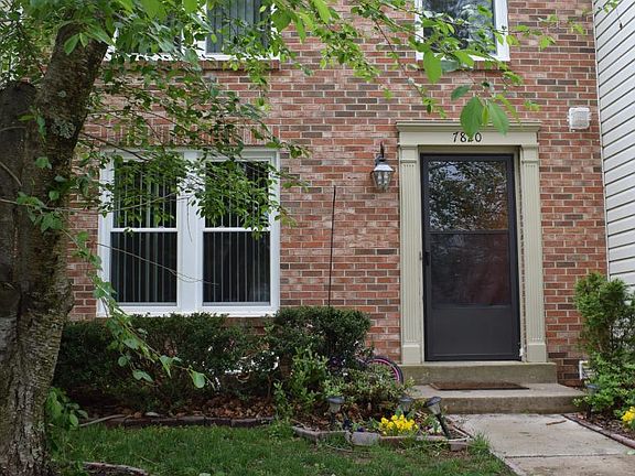 3rd image of 7820 Fairborn Ct