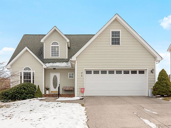 4th image of 415 Red Maple Dr