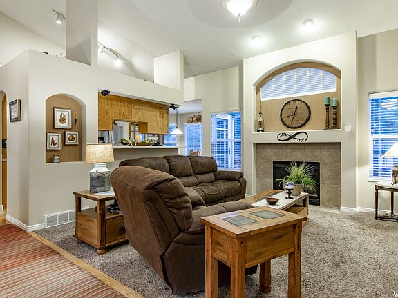 5th image of 3073 W Ivory Way
