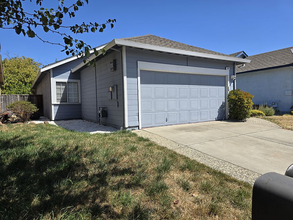 1st image of 554 White Fir Dr
