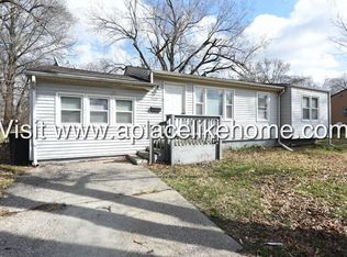 10501 Palmer Ave, Kansas City, MO 64134