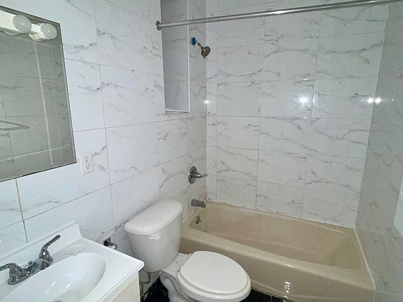 5th image of 54 Eldridge St APT 6A