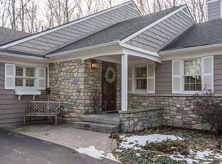 4898 Hickory Hill Rd, Ann Arbor, MI 48105