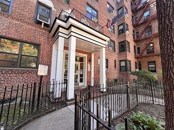2nd image of 8810 34th Ave APT 6A
