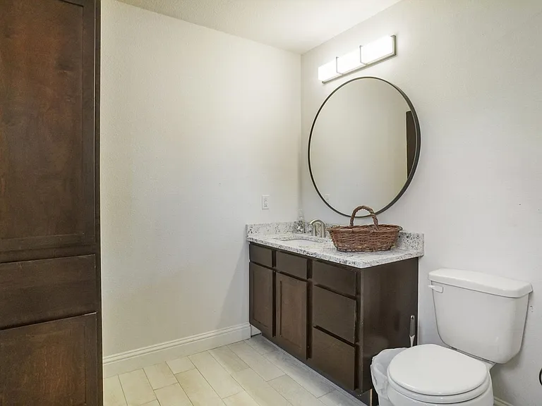 617 Park St — Photo 12