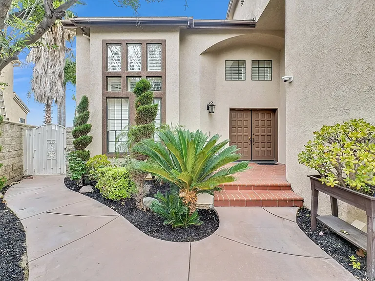 3061 Diamond View Cir — Photo 3