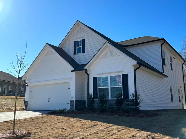 5027 Tyndall Dr, Sanford, NC 27330