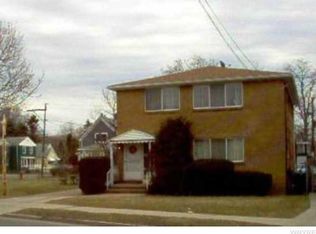 177 Mineral Springs Rd, Buffalo, NY 14210