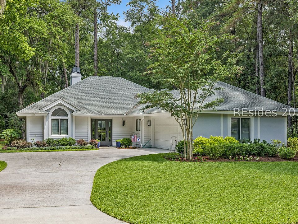 1st image of 17 Balsams Ct
