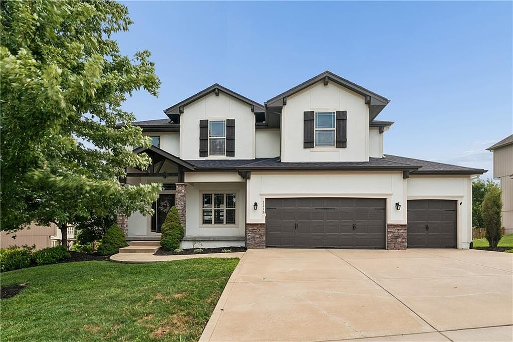 1115 Metfield Ln — Creekmoor Golf Club