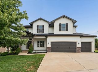 1115 Metfield Ln, Raymore, MO 64083
