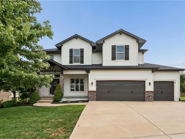 1115 Metfield Ln, Raymore, MO 64083
