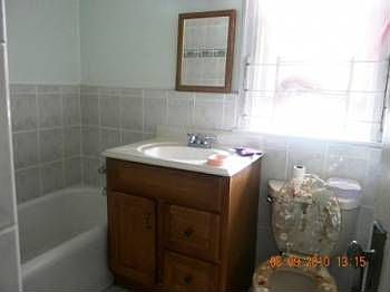 3rd image of 115-43 196th St