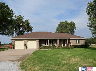 416 E Roscoe St, Endicott, NE 68350