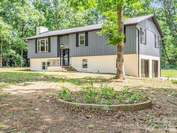 944 Woodland Dr, Shelby, NC 28150