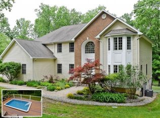 39 Perona Rd, Andover, NJ 07821