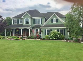 38 Masters Cmn S, Queensbury, NY 12804