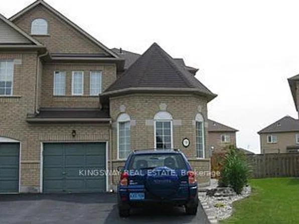 9 Kinney Gate, Vaughan, ON L6A 2S3