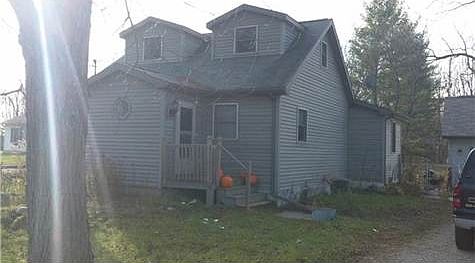 1st image of 1424 Guenther Ave