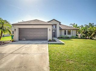 4731 Marsh Harbor Dr, Tavares, FL 32778