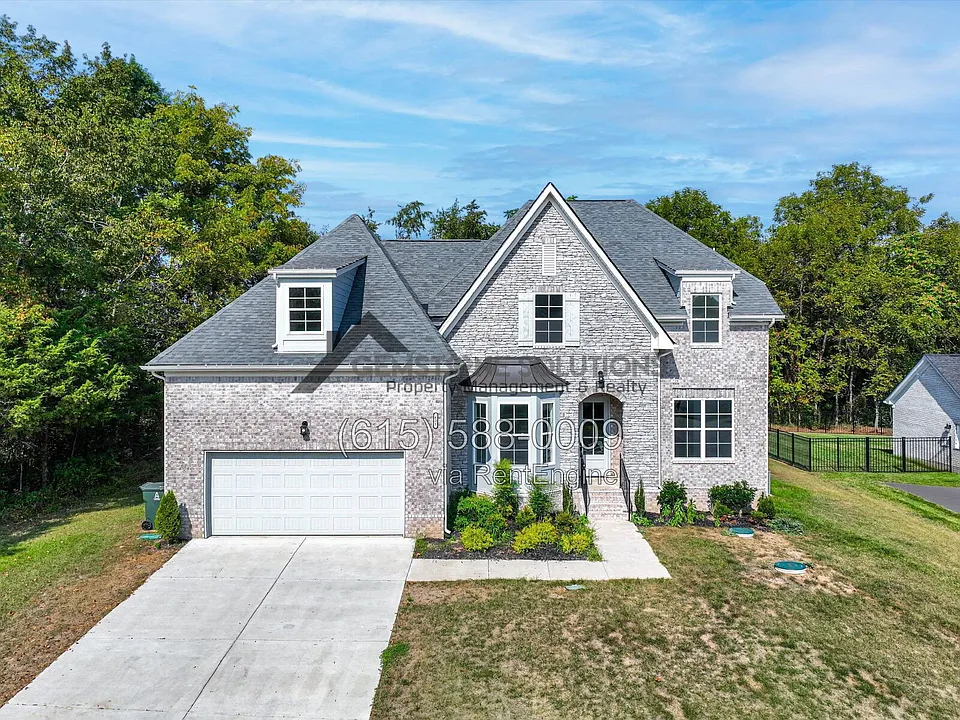 631 Silva Ln