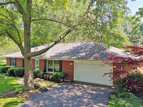 2nd image of 36 Lynn Dr