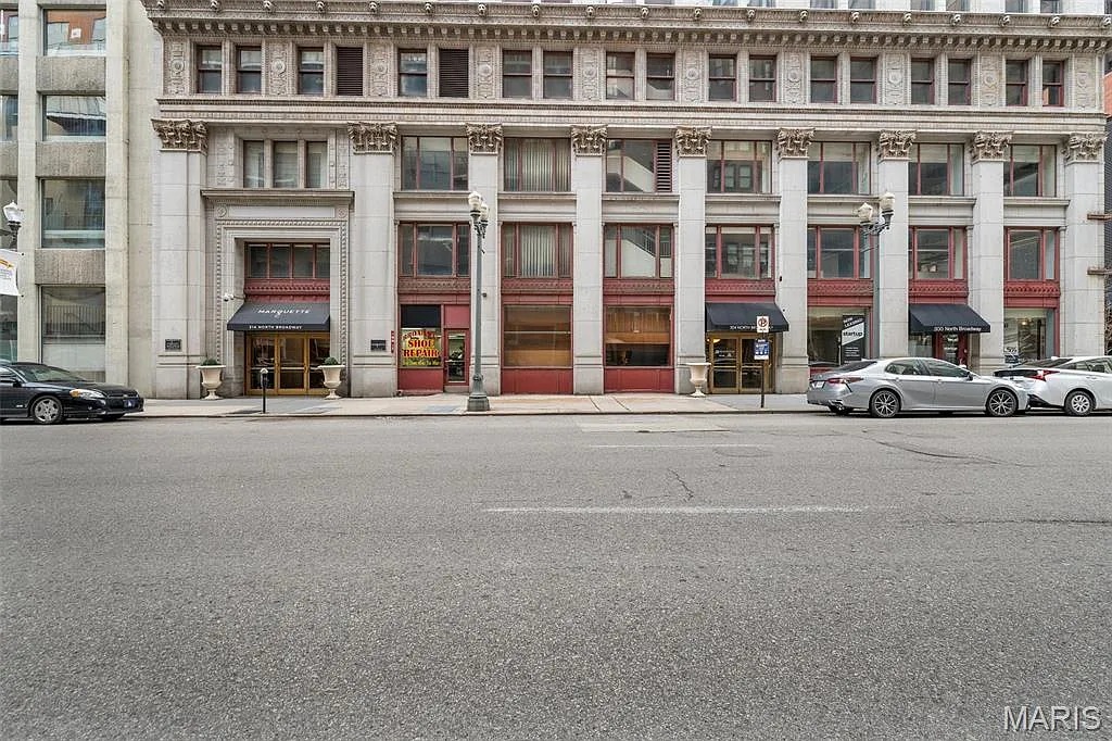 314 N Broadway Ave Unit 803 photo 1