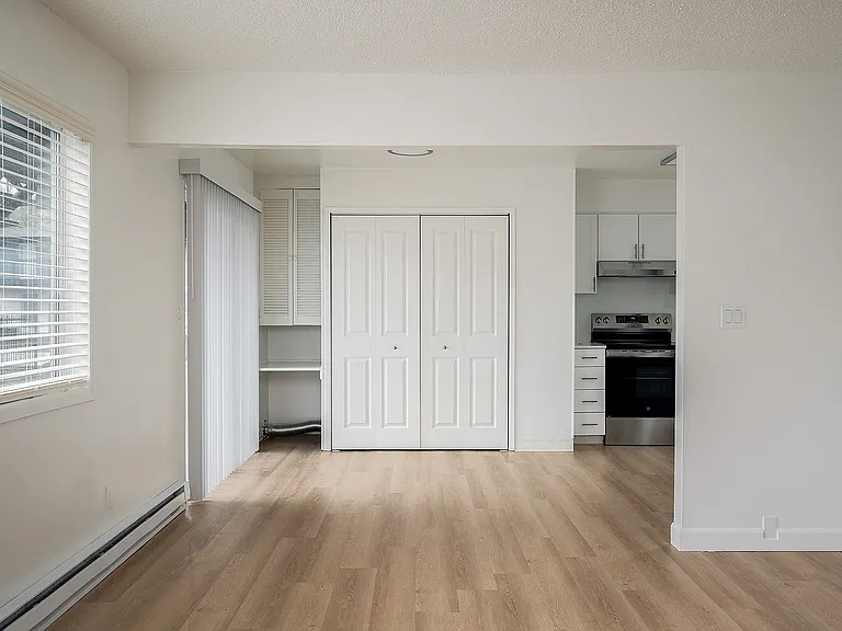 Forty9 Jamieson Apartments — Photo 31