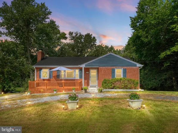 6305 Middleton Ln, Temple Hills, MD 20748