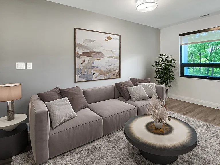 460 A Belmont Ave W #At 460b — Photo 9