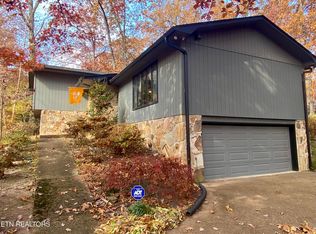 7932 Castlecomb Rd, Powell, TN 37849