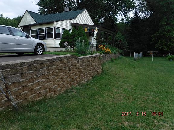 5th image of 165 Hutchinson St