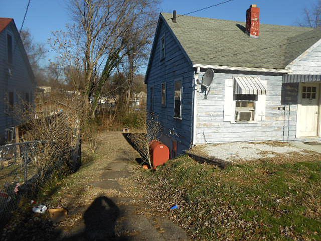 2nd image of 80 Wayne St