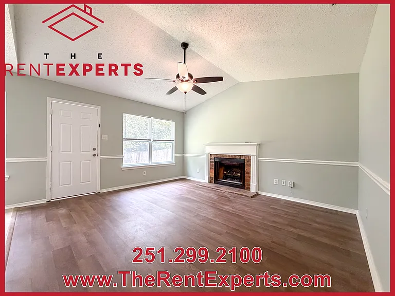 9760 Royal Woods Dr N — Photo 2