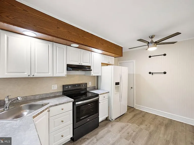 1422 N Union St — Photo 2