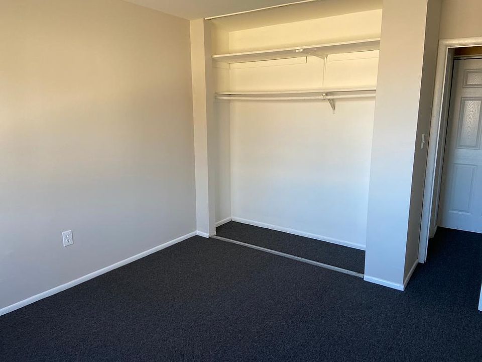 2nd image of 446 Prospect St